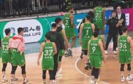 辽篮击败福建！乌戈赛后盛赞三人！再收四大喜讯，季后赛弯道超车
